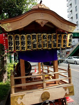 囃子用山車.jpg