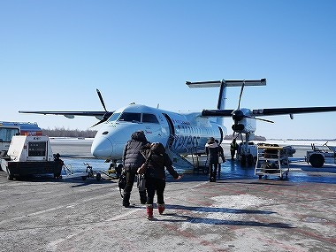 ケベックシティ→マドレーヌ島　飛行機