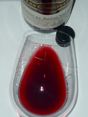 Rhodanienne Les Combelles Rouge 2011 glass.jpg