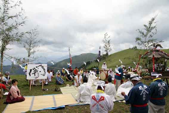 剣山・御輿渡御-06♪