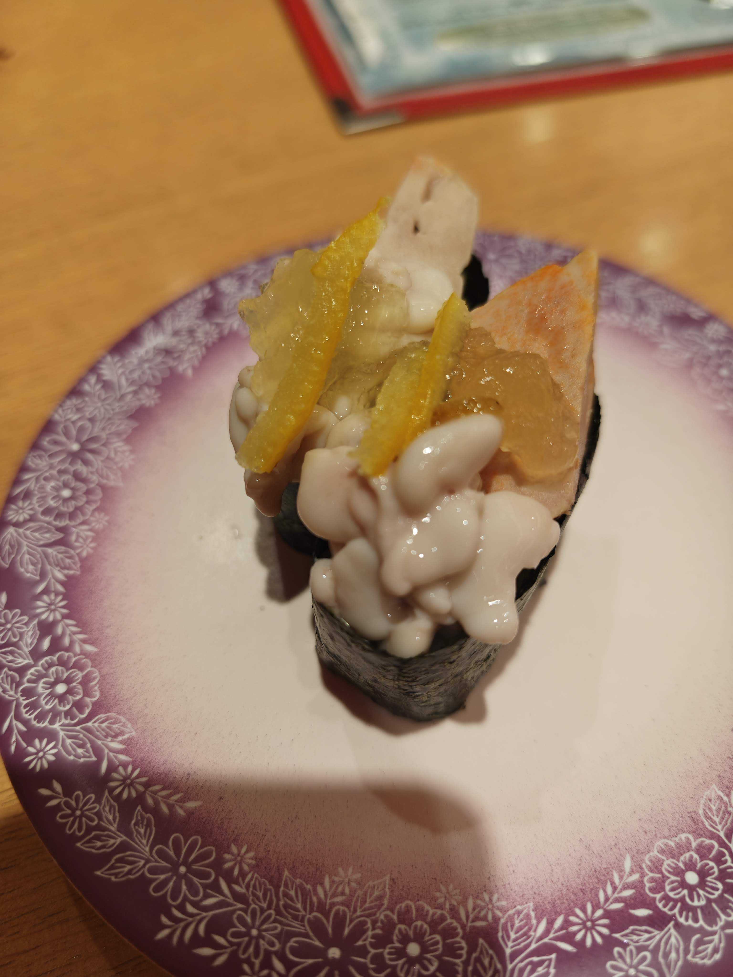 金沢まいもん寿司 イオンモール幕張新都心店　真鱈白子＆国産あん肝「背徳」軍艦