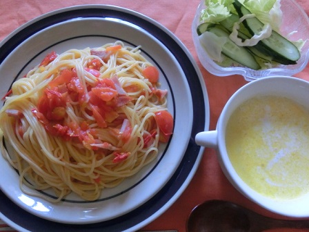 トマトパスタ