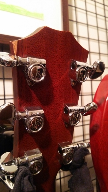 Taylor714のヘッド裏