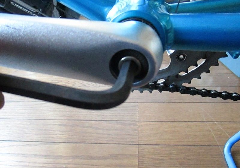 自転車 bb外しをフィキシングボルトで固定する方法