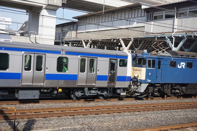 EF64 1030牽引 常磐線E531系 K477編成 配給5