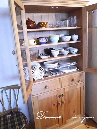 2016.4.5 食器棚 OPEN.JPG