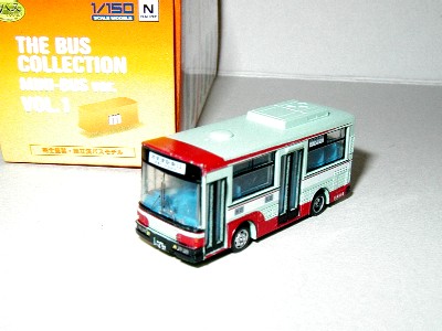 tomytecminibus1rnnitto01.jpg