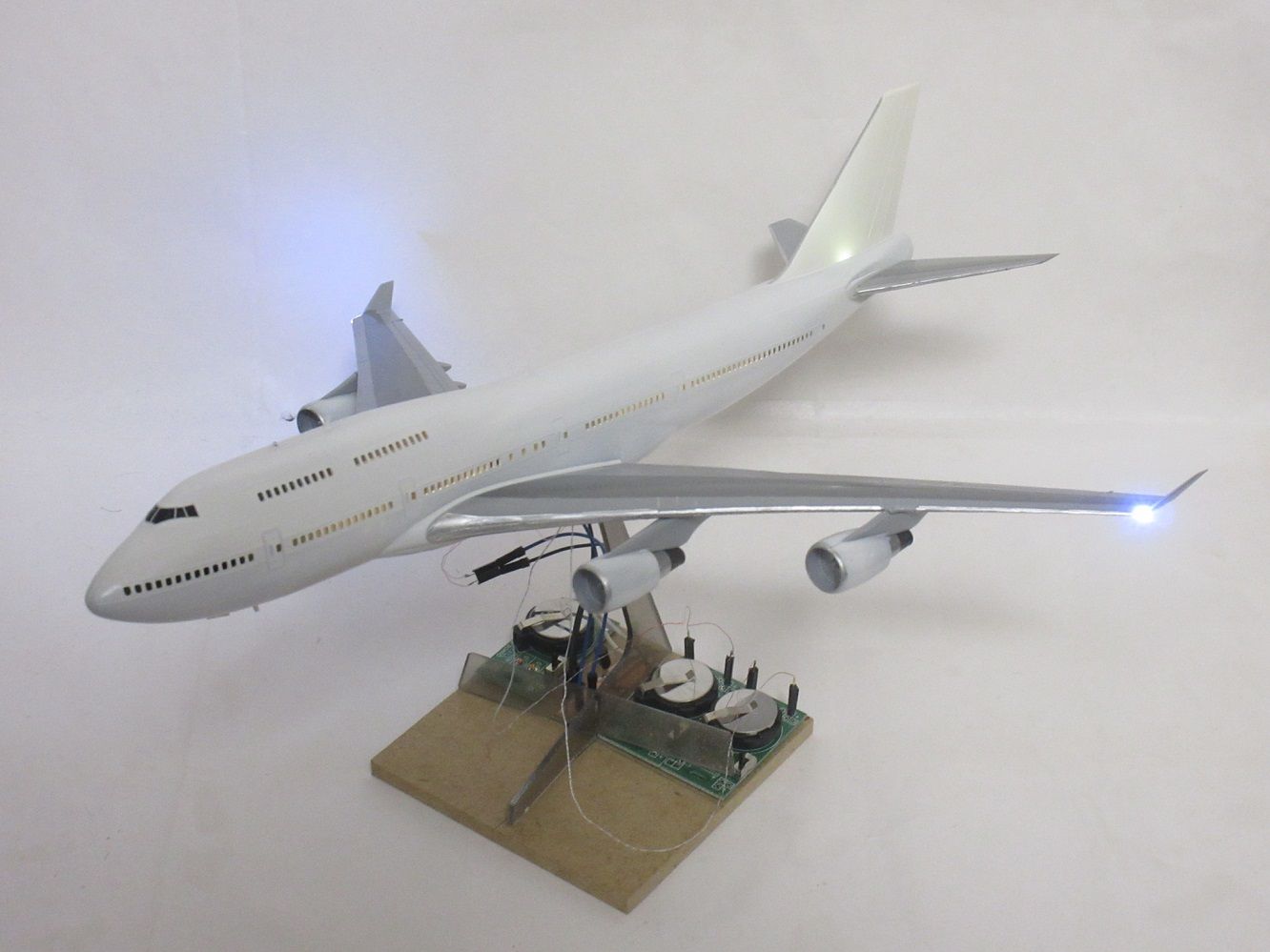 ハセガワ 1/200 B747-400 旅客機プラモセット