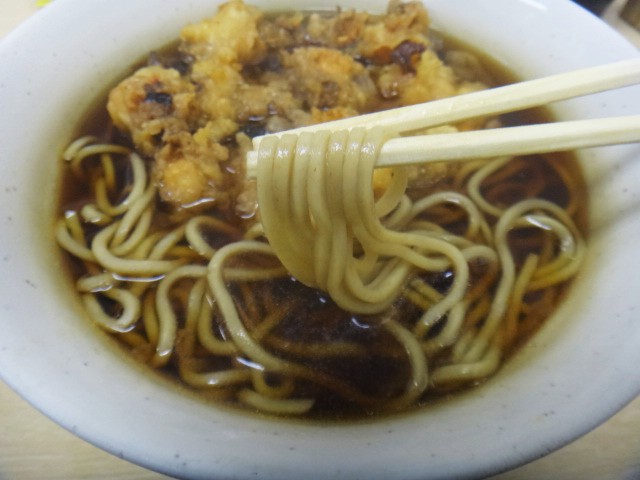 一由