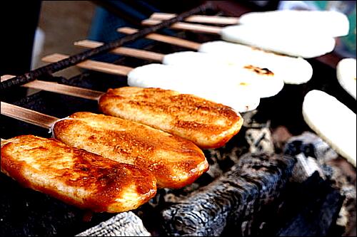 立ち食い文化と歩き食べ文化 耳 ミミ とチャッピの布団 楽天ブログ