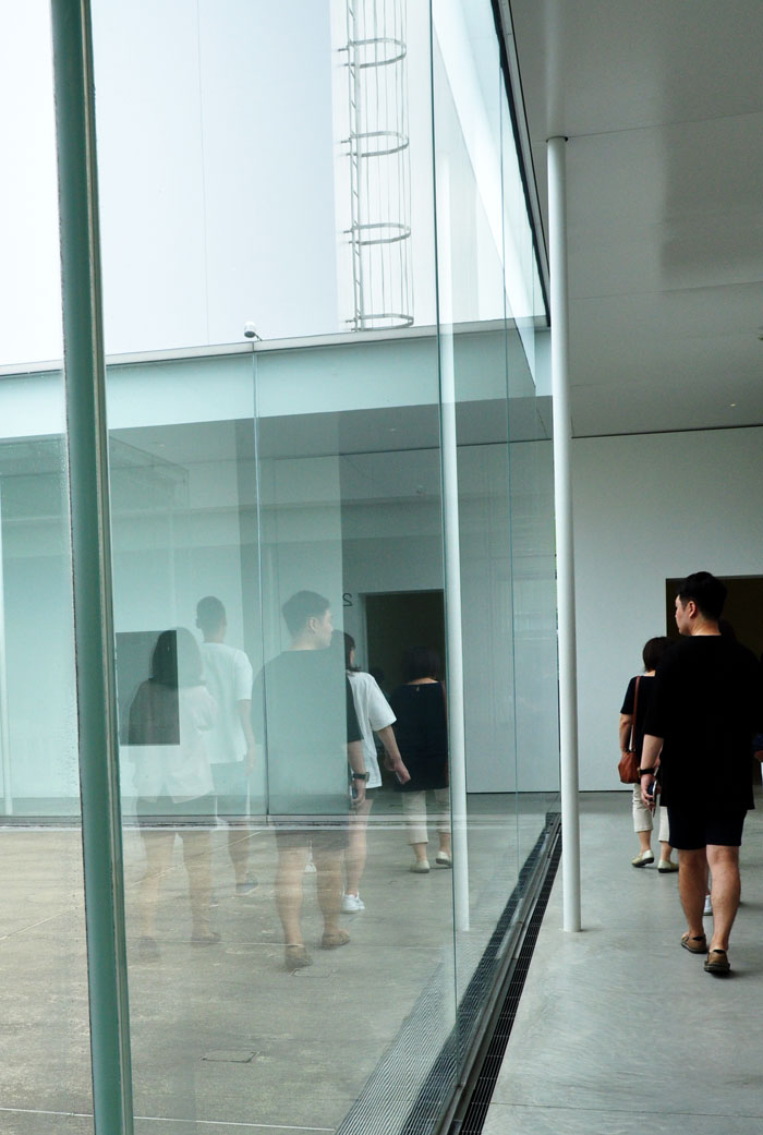 廊下２