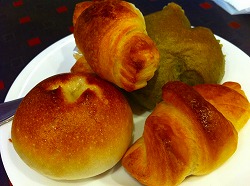 食べ放題パン