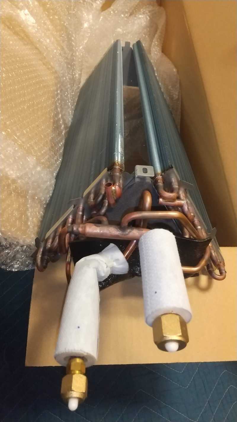 熱交換器の品番はCW2029108、12,000円