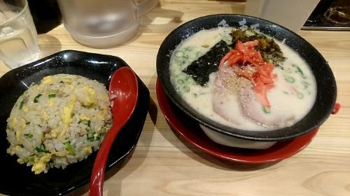 長浜豚骨ラーメン一番軒 の長浜白ラーメン 孤独なバツイチ男の転落人生 楽天ブログ