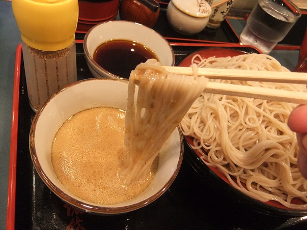 千住旭町・小諸そばの2色つゆ2枚もり2