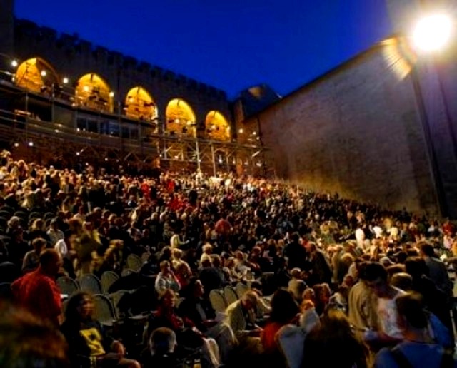 Festival d'Avignon 2012 02.jpg