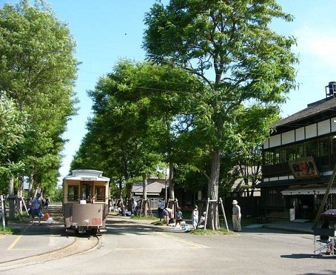 レトロな町並みと馬車鉄道