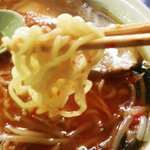 大ちゃんラーメン（麺のアップ）.jpg