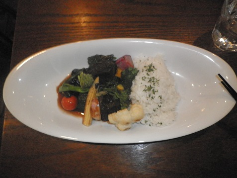 Rush和牛ほほ肉赤ワイン煮込み