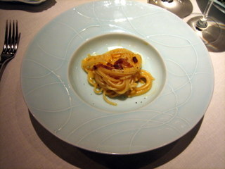 ホワイトアスパラガスとからすみのスパゲティ