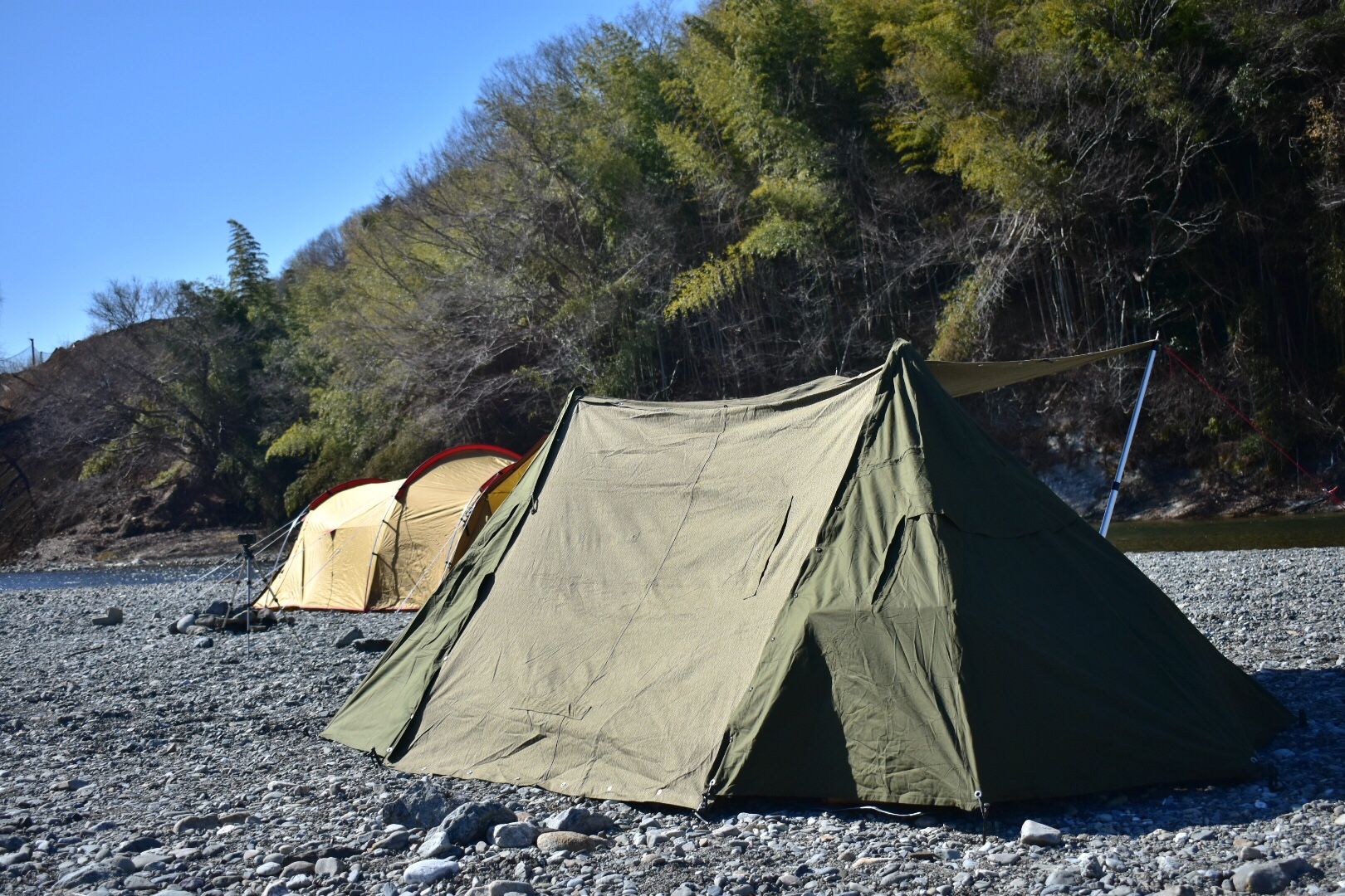 東ドイツ軍 テントシート2枚 ポンチョテント パップテント 軍幕-