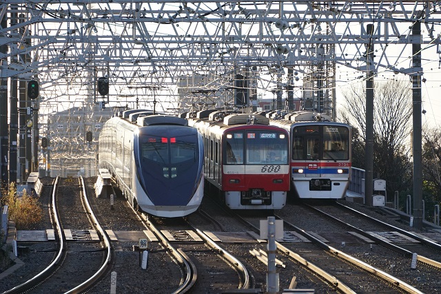 京成 中山－船橋 間 開通100周年と題して...4