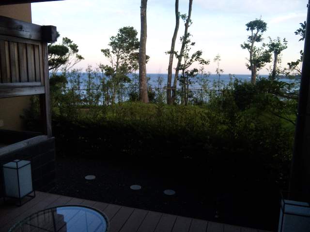 ジ・アース－３