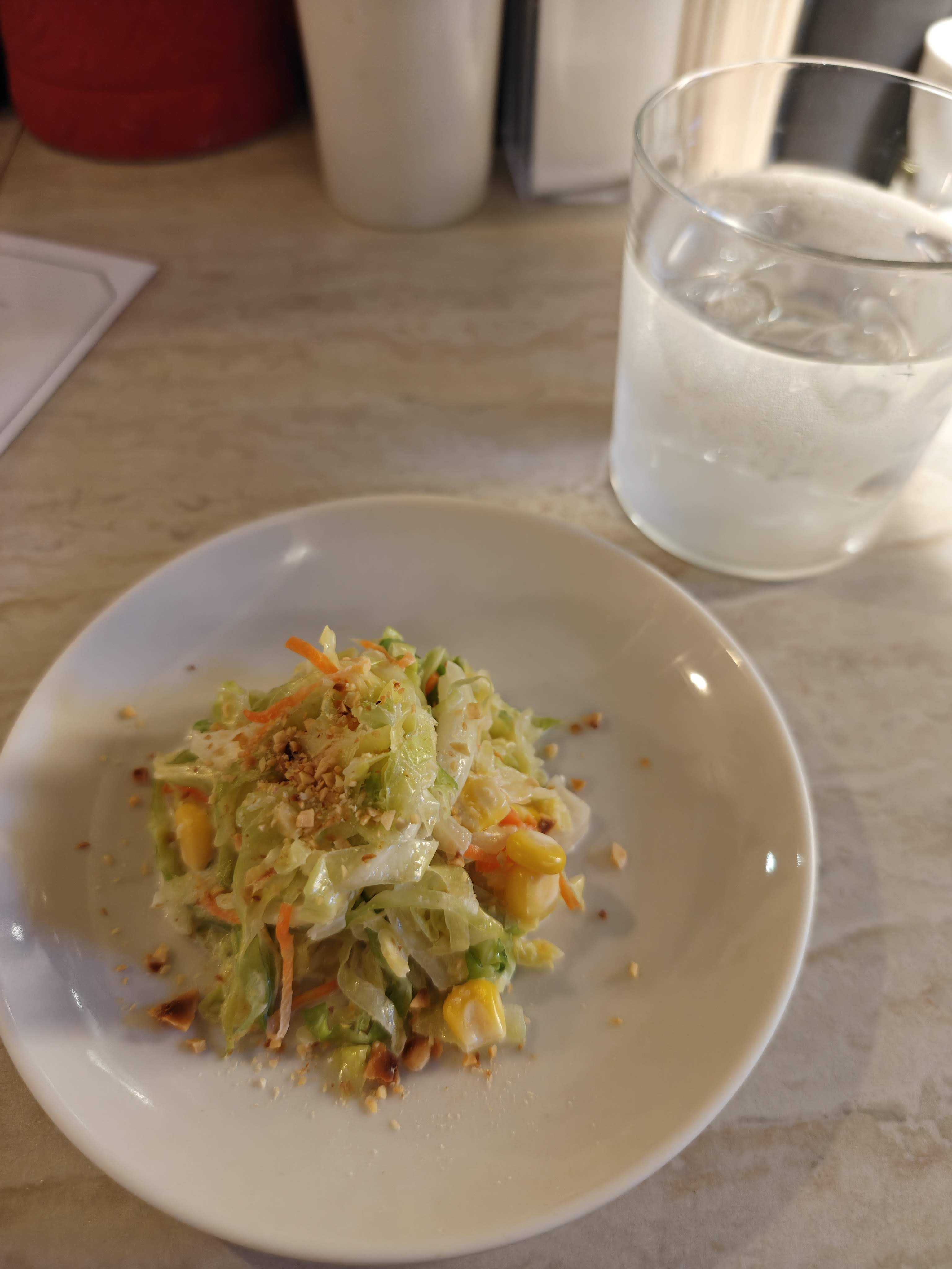 虎ノ門ヒルズ　1人ランチ　つかんと　ロースかつ定食のセットのコールスローサラダ