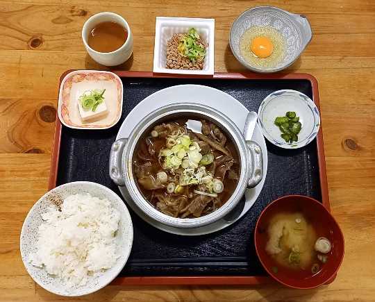 牛鍋定食