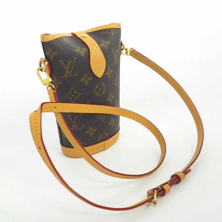 洗練と遊び心が融合──ルイ・ヴィトン新感覚ポーチ「フォールド・ミー