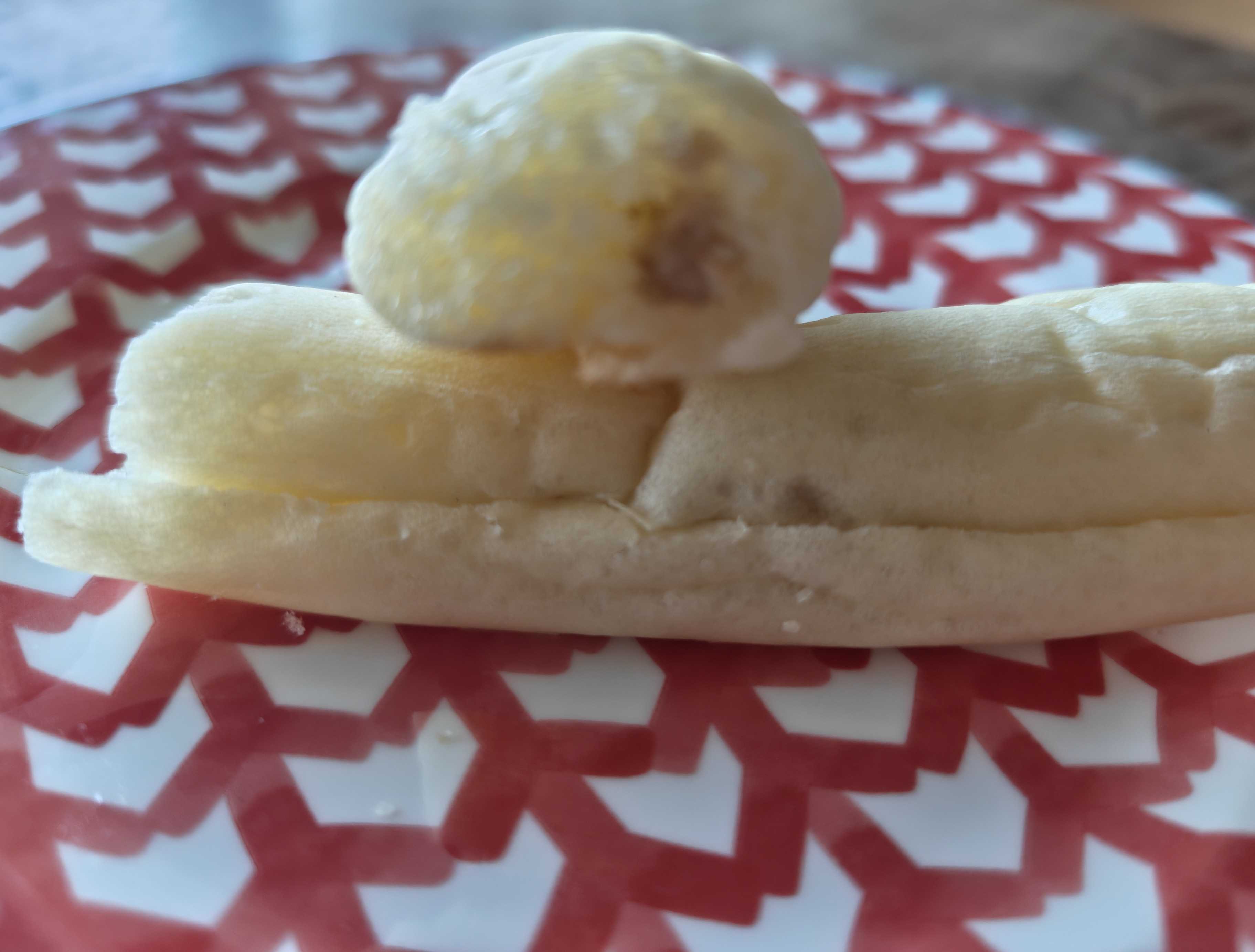 三重県桑名市　パン屋 むぎぞう ロスパン コーヒークリームの断面