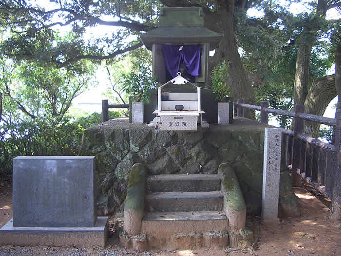 湯免温泉開基弘法大師