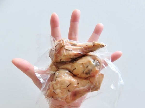 コストコで買ったチキンウィング Chicken Wings H&G 円 無塩せきスモークチキン ホワイトスモーク TheBetterTable