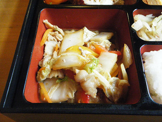 アメリカンステーションの「豚スタミナ炒め」-2♪