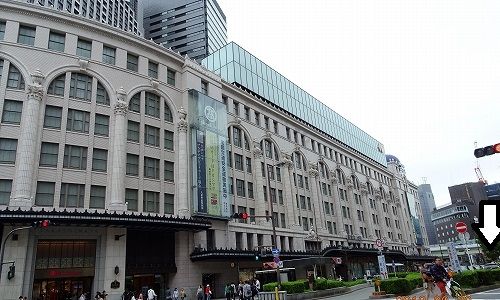 難波高島屋前の崩れそうな元 ニッコーカメラ 店の残骸 空と海と花 芦屋ガーランド 花冠 楽天ブログ