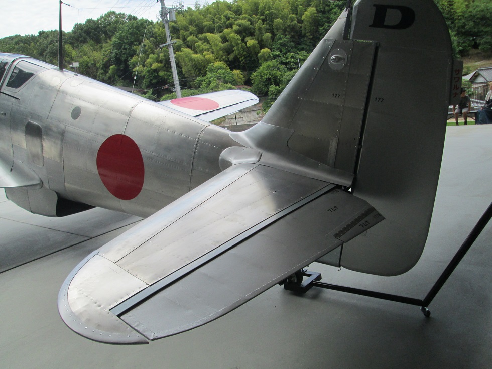 軍用飛行機　スロットル 10/26新>軍用機 「飛燕甲Ⅰ型キ61-1」実機取材 その2 | クルマ、バイク