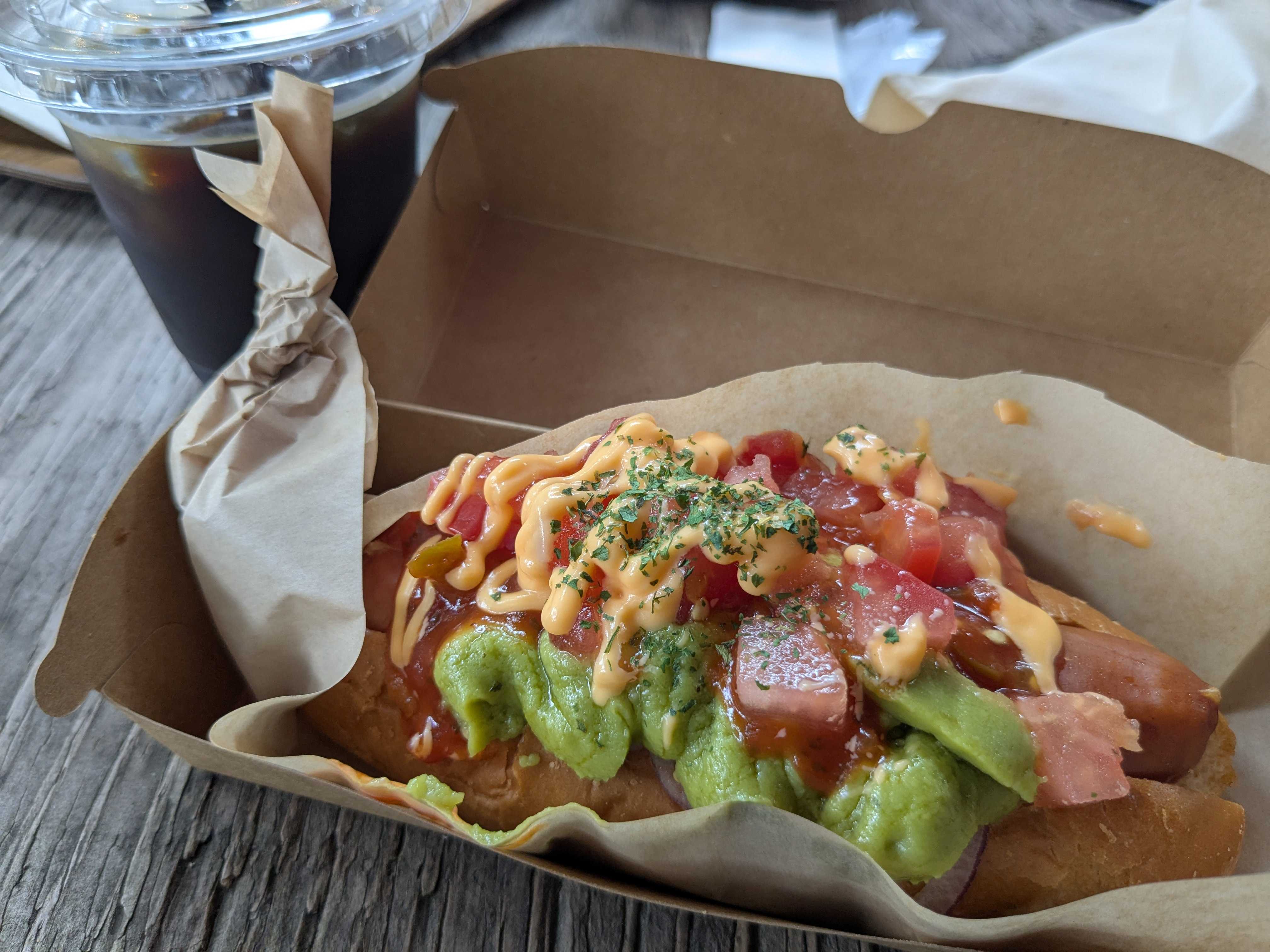 千葉駅カフェ　椿森コムナ　バンビ　子連れランチ　メキシカンビッグフランク
