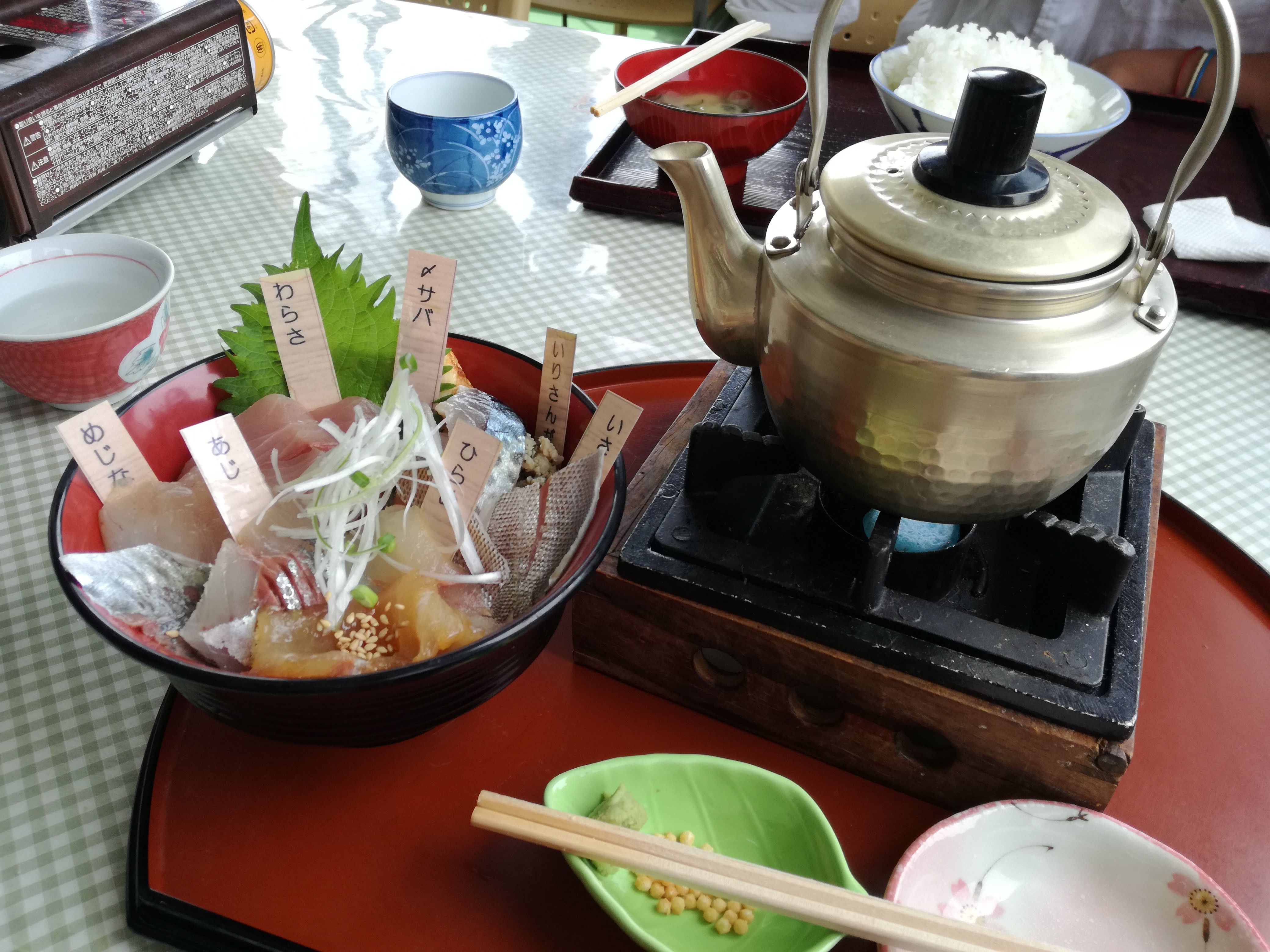 南房総・館山 漁港食堂だいぼ ランチ 定置網丼