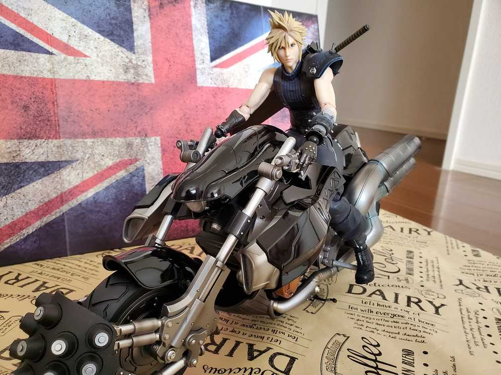 千葉激安(フィギュア単品)PLAY ARTS改 クラウド・ストライフ&ハーディ=デイトナ FFVII リメイク スクウェア・エニックスe-STORE&セブンネット限定 ファイナルファンタジー