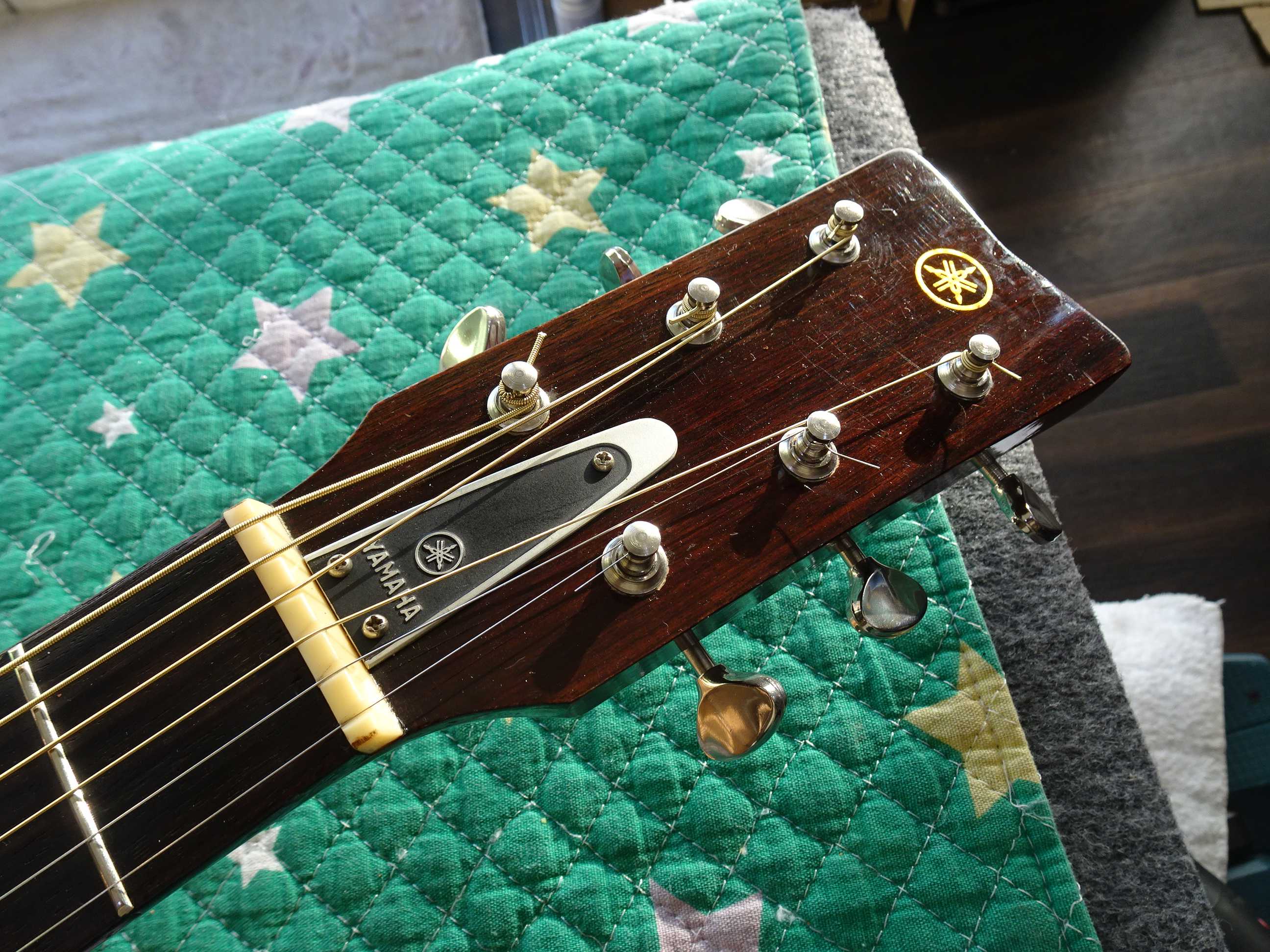  YAMAHA FG 180 K2 