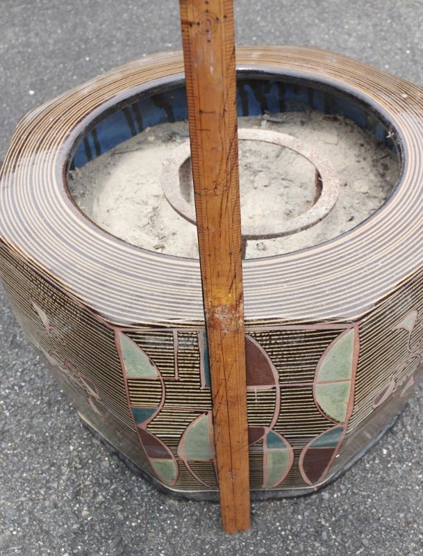 昭和レトロな「火鉢」欲しい方に差し上げます・・・その1・・・にぎわいの森から車で4分。昭和3年創業 三重県いなべ市の日本料理 昭栄館