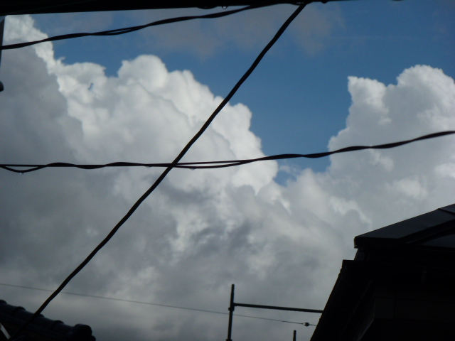 87 雲