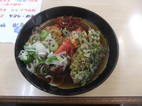 一由そば＠日暮里のそば(小)＋ゲソ天(半)＋紅生姜天(半)＋春菊天(半)１