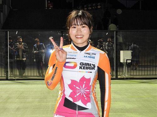 決勝戦出場選手 S級シリーズ タケマルナイトレース ガールズ競輪 オッズパーク杯 2日目 44 ぽんスポ 笑顔の応援 楽天ブログ