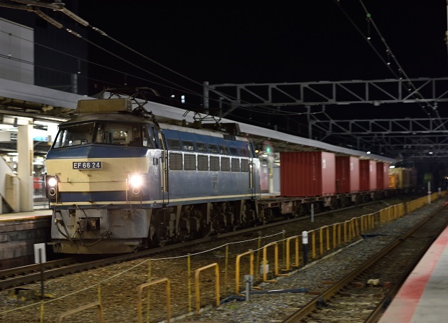 EF66-24 2015.04.16 5099レ.jpg
