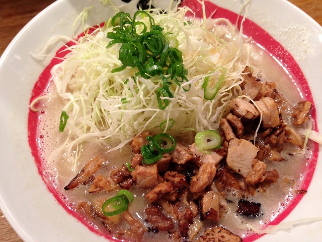 濃厚煮干とんこつラーメン　石田てっぺい .