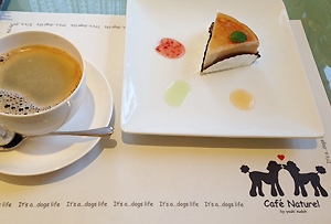 ケーキとコーヒー