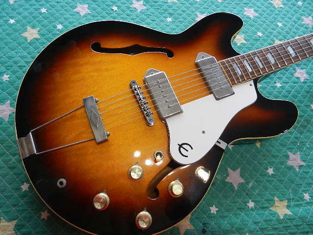 🌸Epiphone CASINO ナット＆ペグ交換 | 青春のギターリペア K2ギター