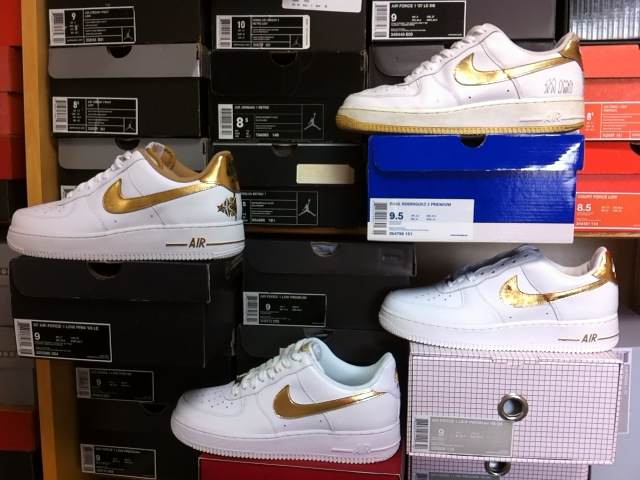 AIR FORCE 1　白金×4