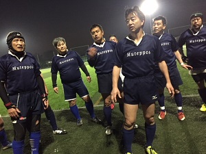 フィーバーズ円陣岩井.JPG